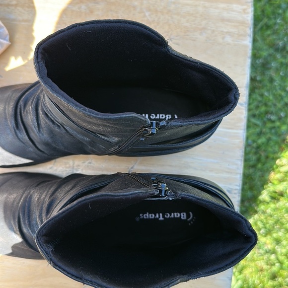 Bare Traps Woman’s Mid Wedge Hidden Heel Zip Up Pixie Ankle Booties Size 10 - Picture 8 of 15